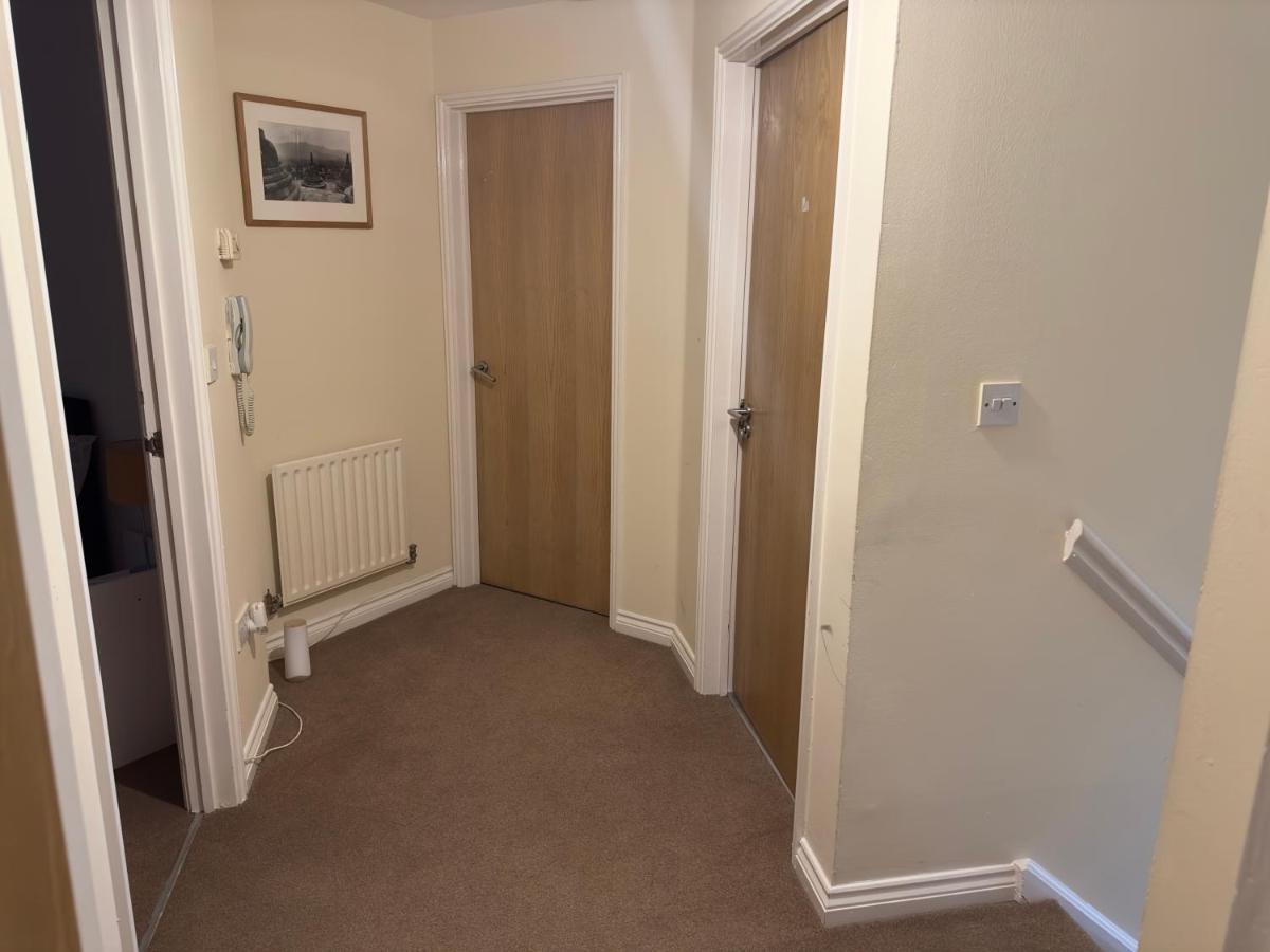 Lovely 2 Bedroom Family Holiday Home Thamesmead  Εξωτερικό φωτογραφία